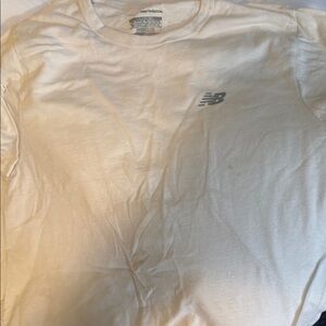 New Balance White Short Sleeve Tee Classic Casual Fit 3 shirts 1 shorts 🩳 )